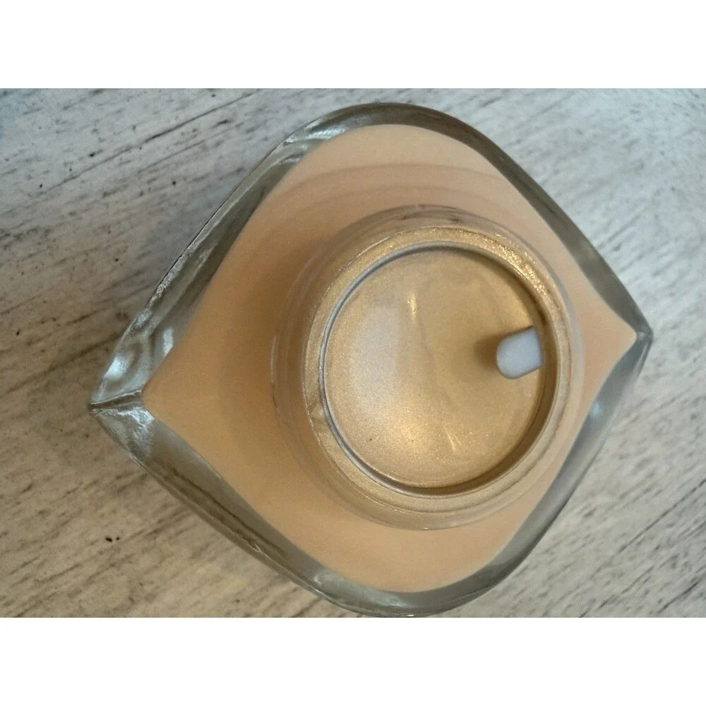 Yves Rocher Couleurs Illuminating Cream Metallic Gold Finish 01 Opalys 1.35oz